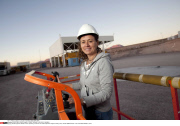 SPACE GIRLS SPACE WOMEN - SPACE THROUGH THE EYES OF WOMEN