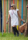 FAMEFLYNET - Billie Piper Seen At Glastonbury 2015