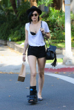 *EXCLUSIVE* Rumer Willis visits a hair salon with a stress fracture in her foot
