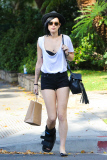 *EXCLUSIVE* Rumer Willis visits a hair salon with a stress fracture in her foot
