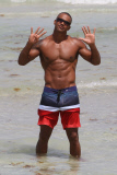 Shemar Moore and his cousin get playful in Miami