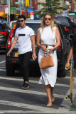 Gigi Hadid and boyfriend Joe Jonas walking in NYC