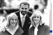 Actor James Brolin With Lindsay Wagner (right) And Victoria Tennant In London To Film 'voice Of The Heart'.