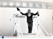 Businessman - Richard Branson 1984 Pictured Taken Of The Maiden Flight Of The Virgin Atlantic To New York And They Show The Chairman Of Virgin Atlantic