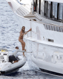 Elle Macpherson shows off her incredible body on a tiny sexy bikini in Saint Tropez