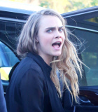 Cara Delevingne disses fans at Paper Towns event