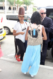 Erykah Badu wears Giant Hat to LAX after Claiming Black Eyed Peas Stole her Music Video