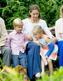 Die dänische Königsfamilie beim offiziellen Fototermin auf Schloss Grasten