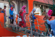 Italy 800 migrants rescued from Libyan sea