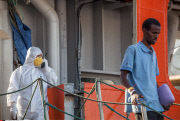 Italy 800 migrants rescued from Libyan sea