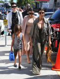 The Kardashian Clan Out For Lunch At The Ivy 