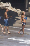*PREMIUM EXCLUSIVE* Justin Bieber hangs out with Lauren Scruggs and Jason Kennedy **MUST CALL FOR PRICING** *NO WEB*