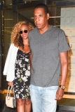Jay Z and Beyonce leave their office in NYC