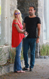 Tara Reid enjoys an after lunch cigarette