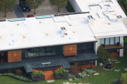 PREMIUM EXCLUSIVE Views of Jennifer Aniston and Justin Theroux's home morning after backyard wedding 
