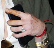 LINDSAY LOHAN SPOTTED DINING IN MAYFAIR WITH UNKNOWN MALES 