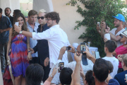 Robbie Williams et sa femme Ayda Field font du shopping à Porto Cervo. Lafata