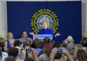 Hillary Clinton campaigns in NH