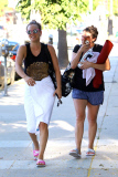 Kaley Cuoco makes Hilarious Faces after Yoga Class **USA ONLY** 