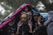 Macedonia Blocks its Border with Greece 