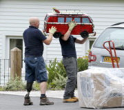 FAMFELYNET - Exclusive GV: Kerry Katona Gets Her Free Garden Sofa Delivered To Her New Home In Kent