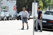 PREMIUM EXCLUSIVE Patrick Schwarzenegger debuts a scruffy new look