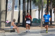 Rio de Janeiro: Nicolas Sarkozy joggt mit Bodyguard an der Copacabana