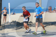 Rio de Janeiro: Nicolas Sarkozy joggt mit Bodyguard an der Copacabana