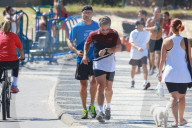 Rio de Janeiro: Nicolas Sarkozy joggt mit Bodyguard an der Copacabana