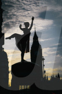 'Extreme Ballerina' tanzt durch London