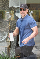 Matt Damon gut gelaunt in Beverly Hills unterwegs