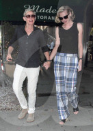 Ellen Degeneres führt ihre Portia zum Dinner aus