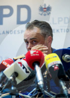NEWS: Österreich: 70 illegale Einwanderer sterben in Lastwagen
