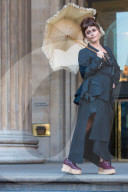 PEOPLE: Helena Bonham Carter präsentiert "A Room with a View"