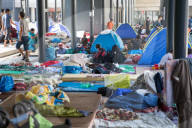 NEWS: Budapest: Flüchtlinge warten auf die Ausreise nach Deutschland