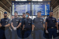 NEWS: Polizei räumt Bahnhof Budapest Keleti