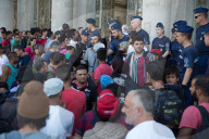 NEWS: Polizei räumt Bahnhof Budapest Keleti