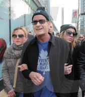 PEOPLE: Happy Birthday: Charlie Sheen wird 50 Jahre alt