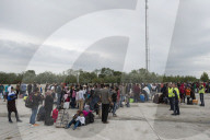 NEWS: Flüchtlinge an der österreichischen Grenze