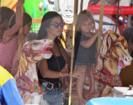 PEOPLE: Kourtney Kardashian mit ihren Kindern am Jahrmarkt 