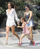 PEOPLE: Kourtney Kardashian mit ihren Kindern am Jahrmarkt 