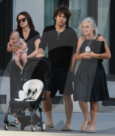 PEOPLE: Keira Knightely mit James und Baby Edie in New York unterwegs
