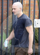 PEOPLE: Shia LaBeouf neu mit Glatze 