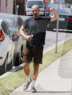 PEOPLE: Shia LaBeouf neu mit Glatze 