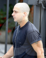 PEOPLE: Shia LaBeouf neu mit Glatze 