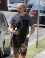 PEOPLE: Shia LaBeouf neu mit Glatze 