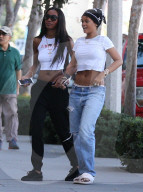 PEOPLE: Rihanna auf Shoppingtour in West Hollywood