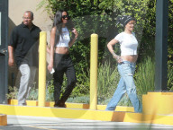 PEOPLE: Rihanna auf Shoppingtour in West Hollywood