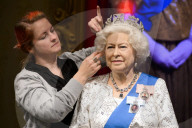PEOPLE: Die Queen wir bei Madame Tussauds 'rausgeputzt'