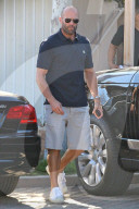 Exclusive... Jason Statham & Rosie Huntington-Whiteley Out For Lunch In Malibu  PEOPLE: Jason Statham und Rosie Huntington lunchen zusammen in Malibu